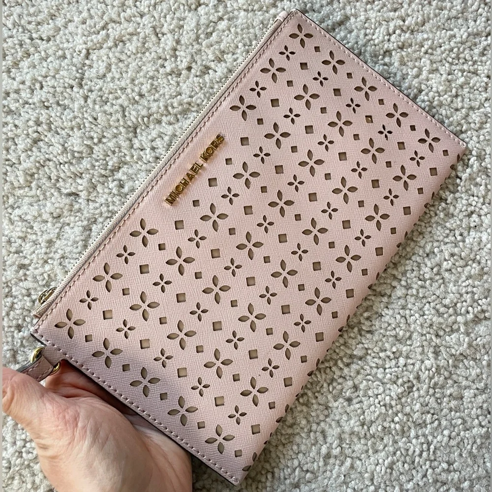 Michael Kors Jet Set Perforated Leather Clutch Wristlet Light Pink Laser Purse